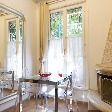 Margutta's Garden Bed & Breakfast Roma