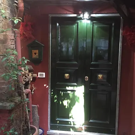 Margutta's Garden 4*